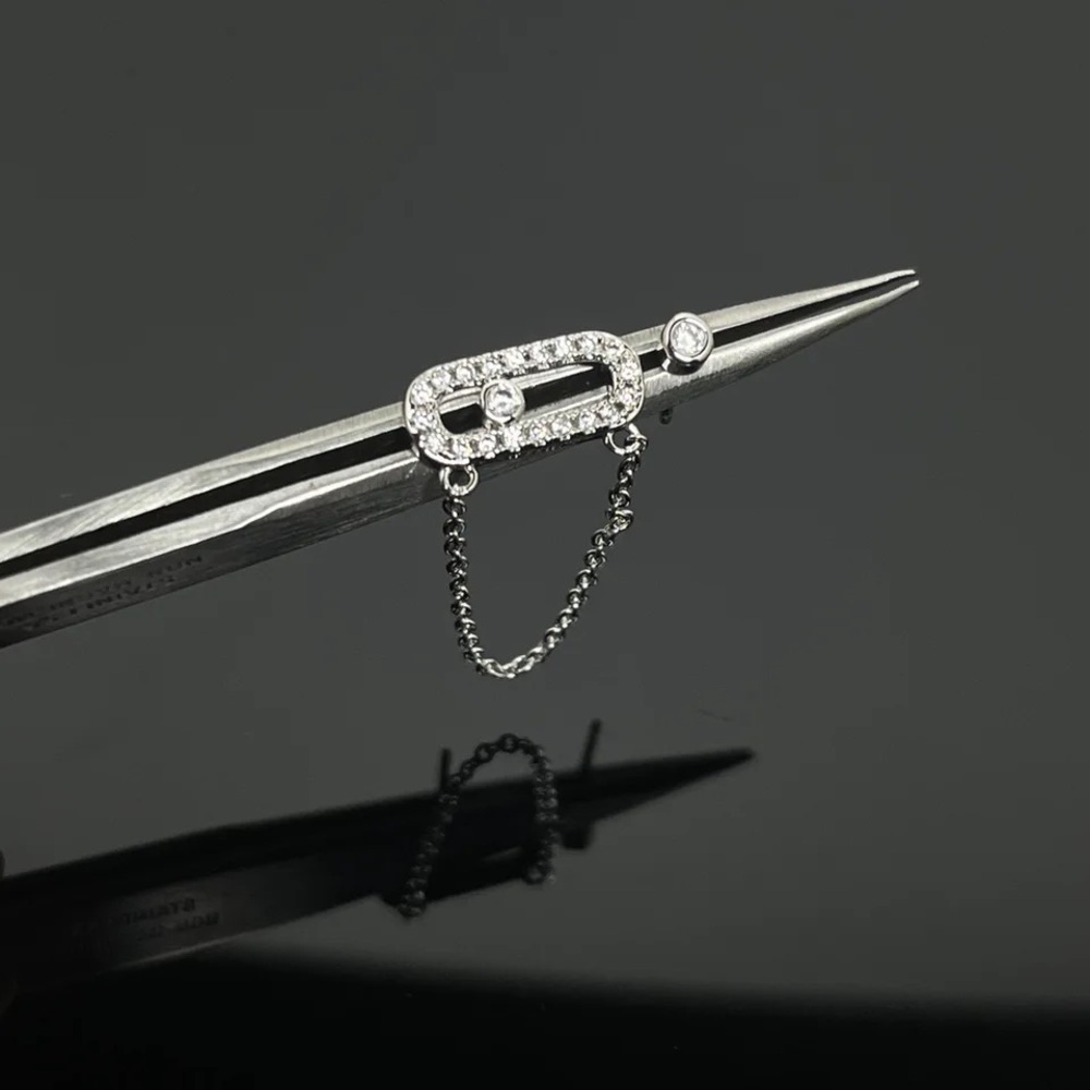 Messika Paper Clip Oval Chain Stud Iced Loop Oval Crystal Eye Irregular Earrings - Picture 11 of 15